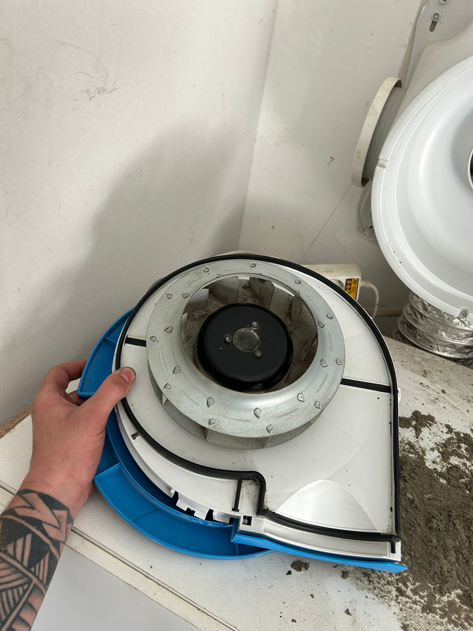 Schone ventilator na professionele reiniging